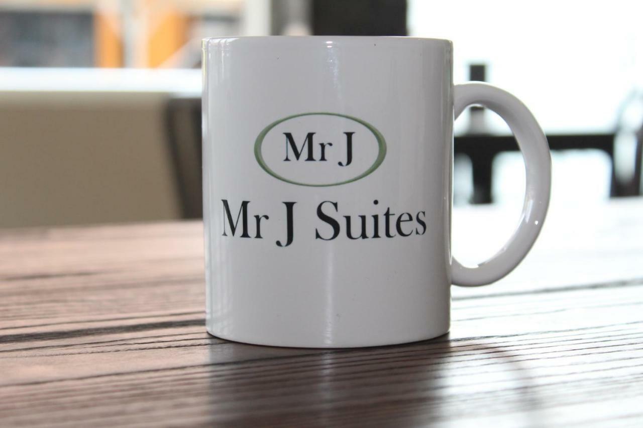 Mr J Suites Hotel Tegal Exterior photo